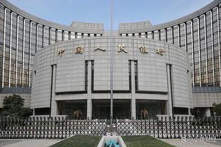 拉塞尔：我习惯通过挡拆进攻进入节奏 我不只是接球就投的球员